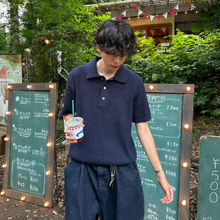 Three-button short-sleeved colored knit