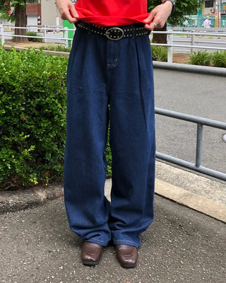 Backbanding Denim Pants