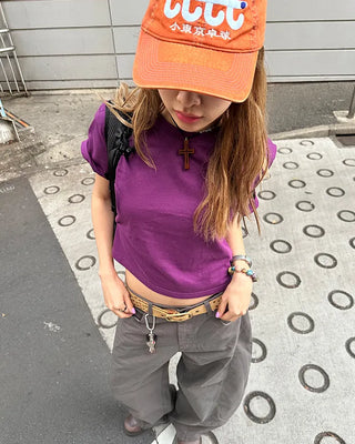 Shoulder seam semi-cropped half T-shirt