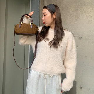 Angora style round knit