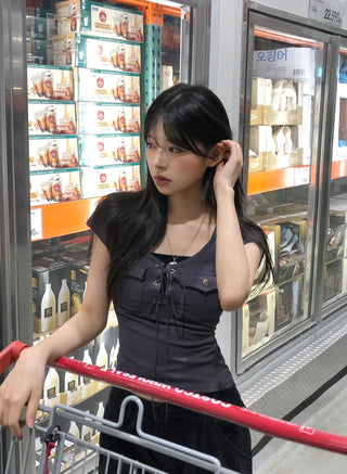 Pocket eyelet short-sleeved T-shirt