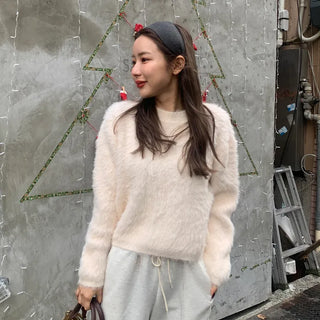 Knitted ribbed headband