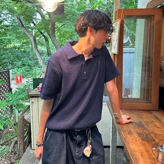 Three-button short-sleeved colored knit