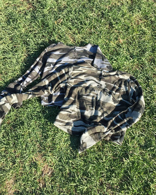 [4th Re-release] (ORIGINAL) Lettering Camo Long Sleeve T-Shirt