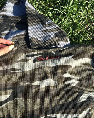 [4th Re-release] (ORIGINAL) Lettering Camo Long Sleeve T-Shirt
