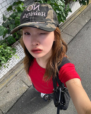 Double rivet line shoulder bag
