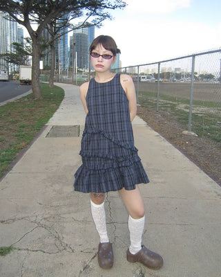 Flower lace sheer knee-high socks