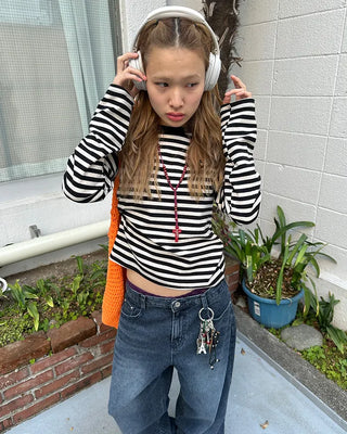 Striped semi-cropped long-sleeve T-shirt