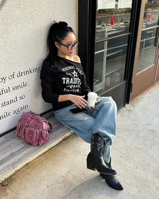 Knee-damaged vintage denim pants