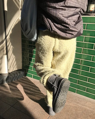 Short sheepskin boots