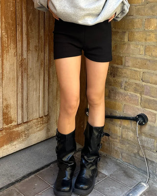 Elastic waist ribbed shorts