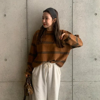 Long knit with a striped pattern