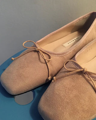 Ribbon square toe flat shoes
