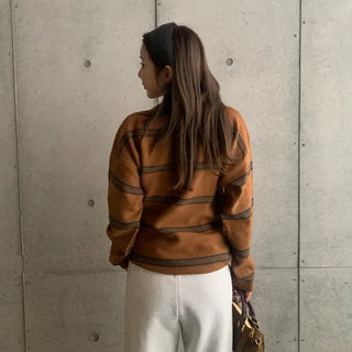Long knit with a striped pattern
