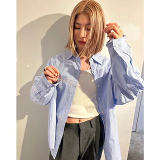 Minimalist strap shirt