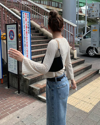 Square neck frill knit blouse