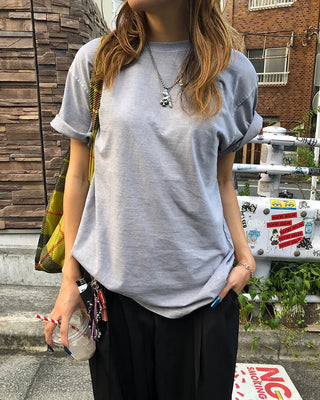 Simple loose half-length T-shirt