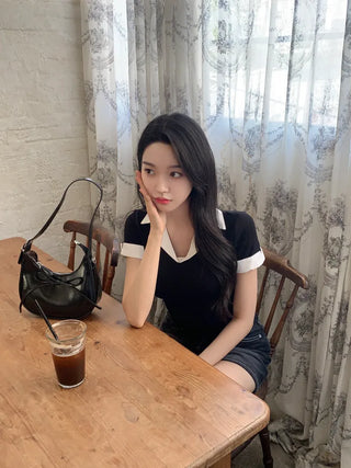 Color-layered short-sleeved T-shirt