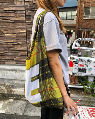 Simple loose half-length T-shirt
