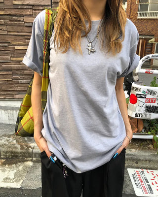 Simple loose half-length T-shirt