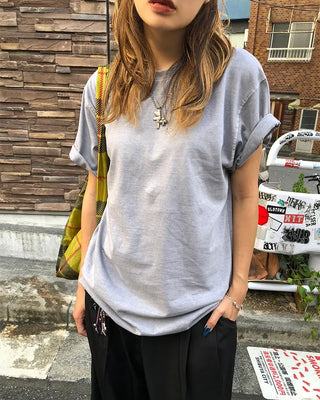 Simple loose half-length T-shirt