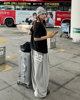 Back embroidered sweatpants