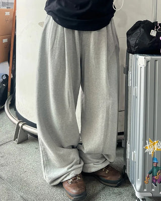 Back embroidered sweatpants