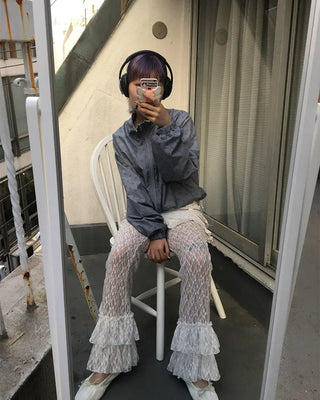 Tiered hem lace leggings