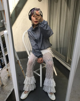 Tiered hem lace leggings