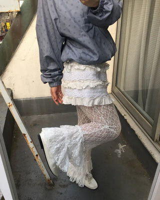 Tiered hem lace leggings