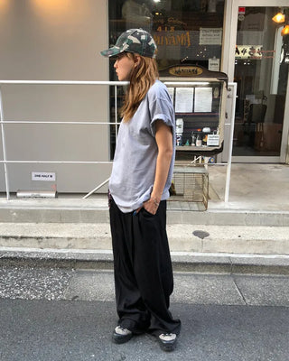 Simple loose half-length T-shirt