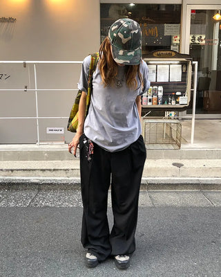 Simple loose half-length T-shirt