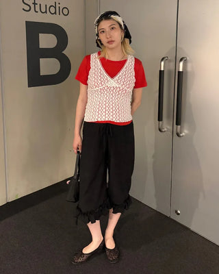 Big Pattern Dot Frill Hem Half Pants