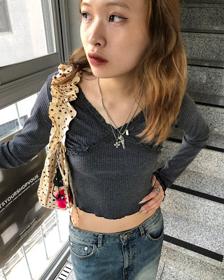 Lace V-neck cropped ribbed long T-shirt