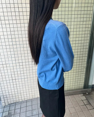 Colored long-sleeved cardigan