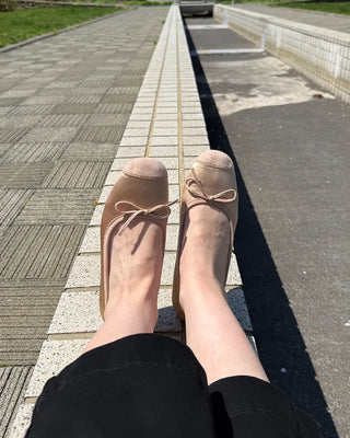 Ribbon flat shoes