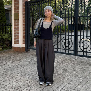 Wide-leg slacks