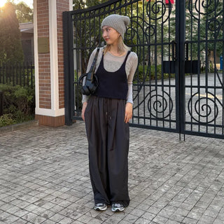 Wide-leg slacks