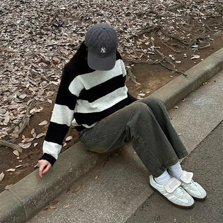 Bold Border Oversized Knit