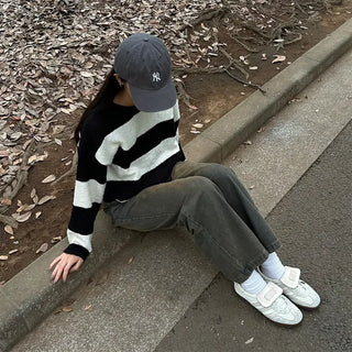 Bold Border Oversized Knit