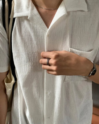 Simple short-sleeved colored shirt