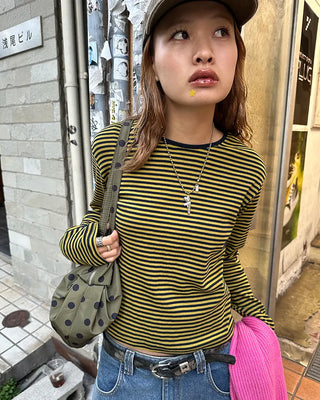 Outer pocket side gathered polka dot Boston bag