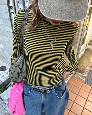 Outer pocket side gathered polka dot Boston bag