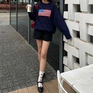 Side zipper shorts