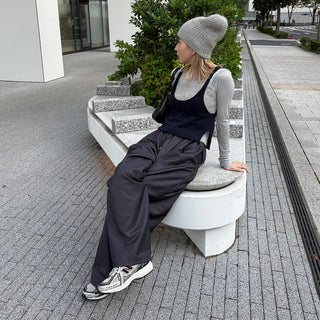 Wide-leg slacks