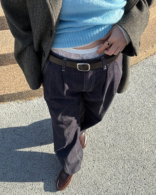 (Unisex) Two-pleat rigid denim pants
