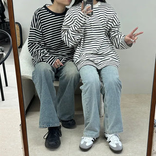 (Unisex) Semi-Oversized Border T-Shirt