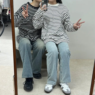 (Unisex) Semi-Oversized Border T-Shirt