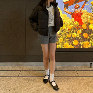 Two-tone neckline sweatshirt