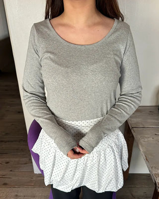 Jewel neck simple long T-shirt